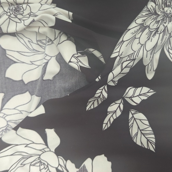 3 for $15 George crossover peplum top - Picture 3 of 4